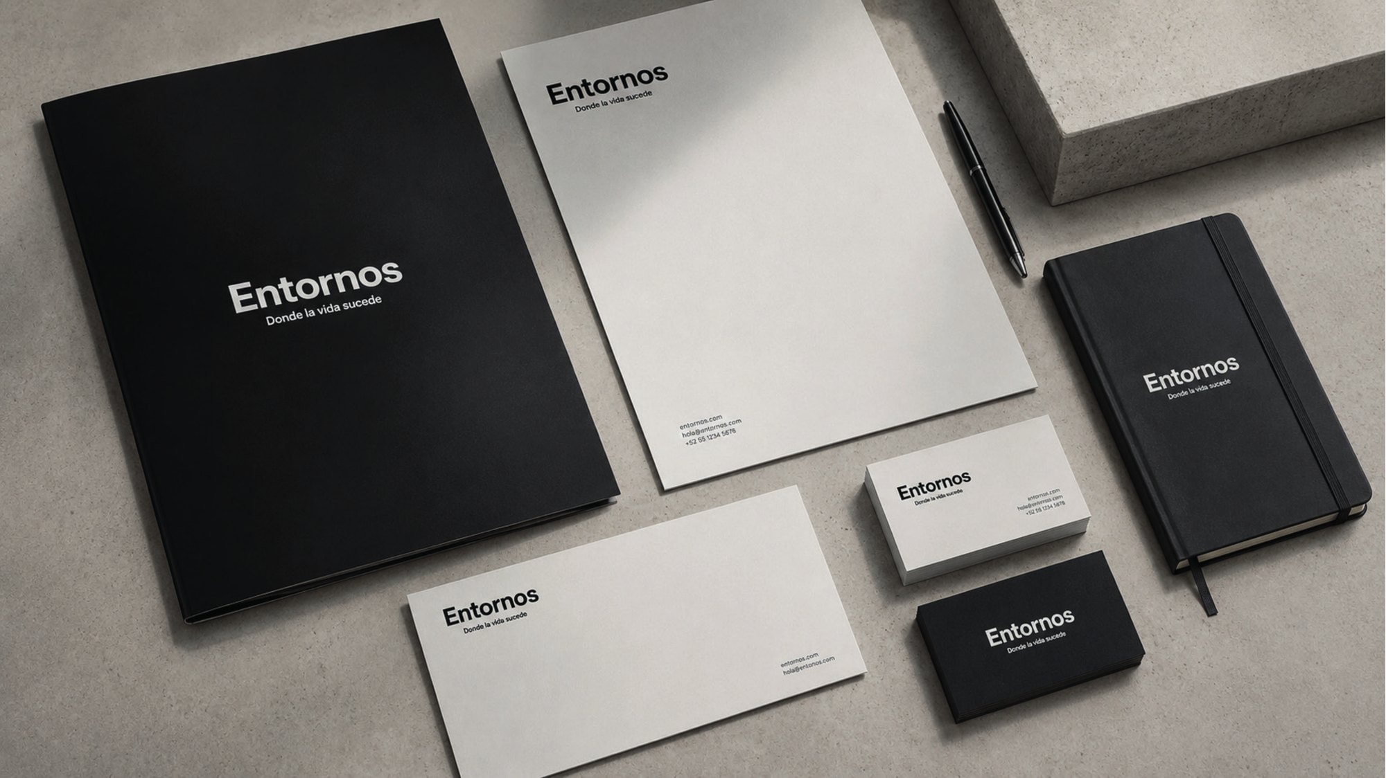 Papelería Entornos: carpetas, tarjetas y libretas